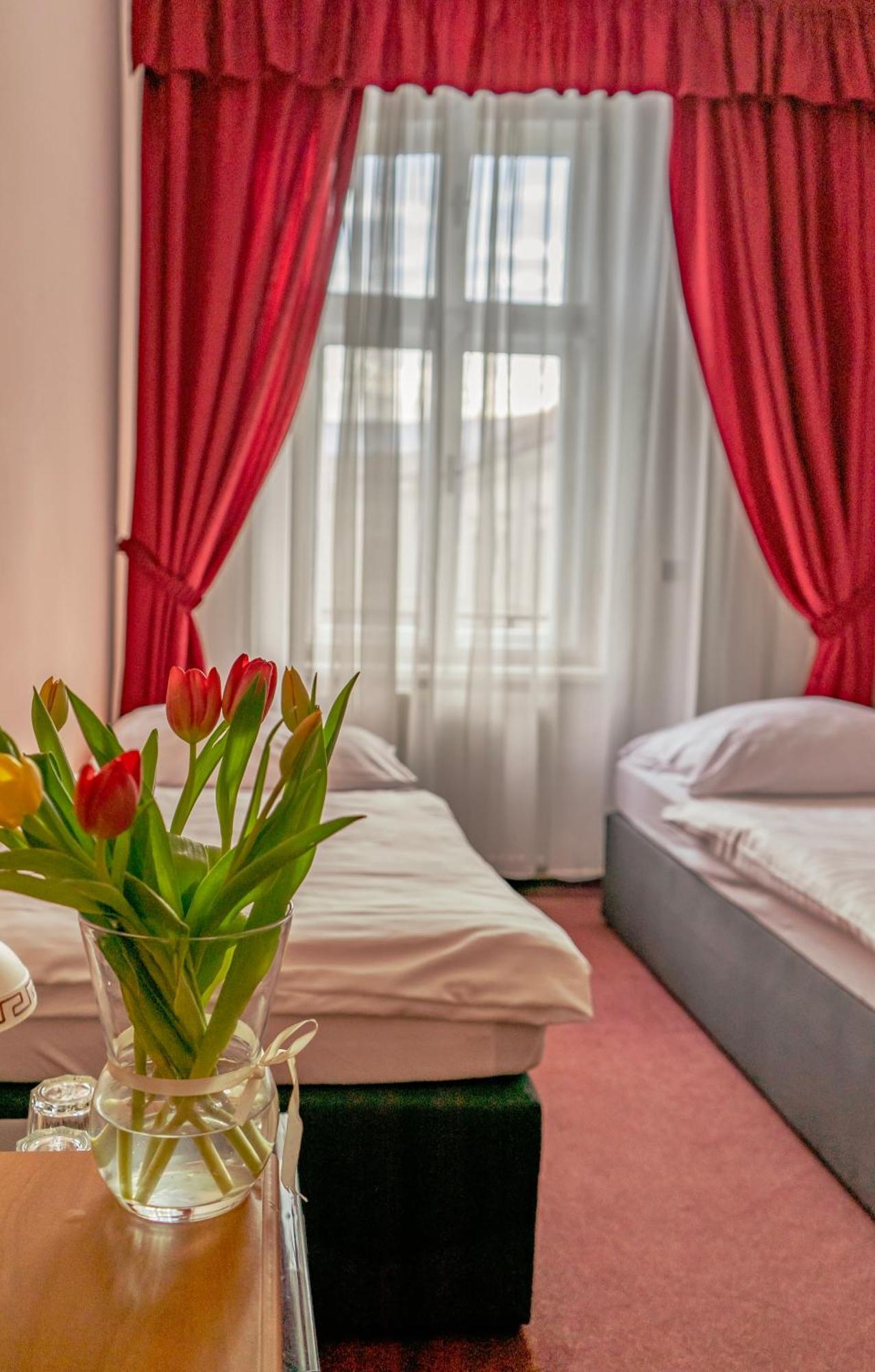 Hotel Ruzek Границе Экстерьер фото