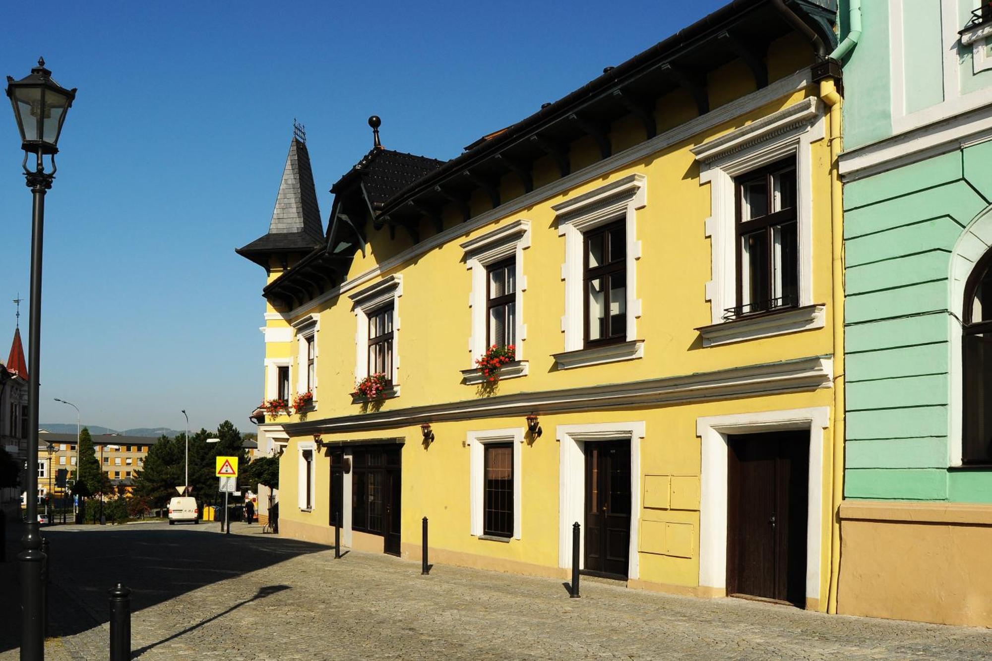 Hotel Ruzek Границе Экстерьер фото