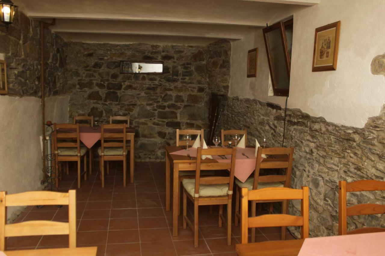 Hotel Ruzek Границе Экстерьер фото