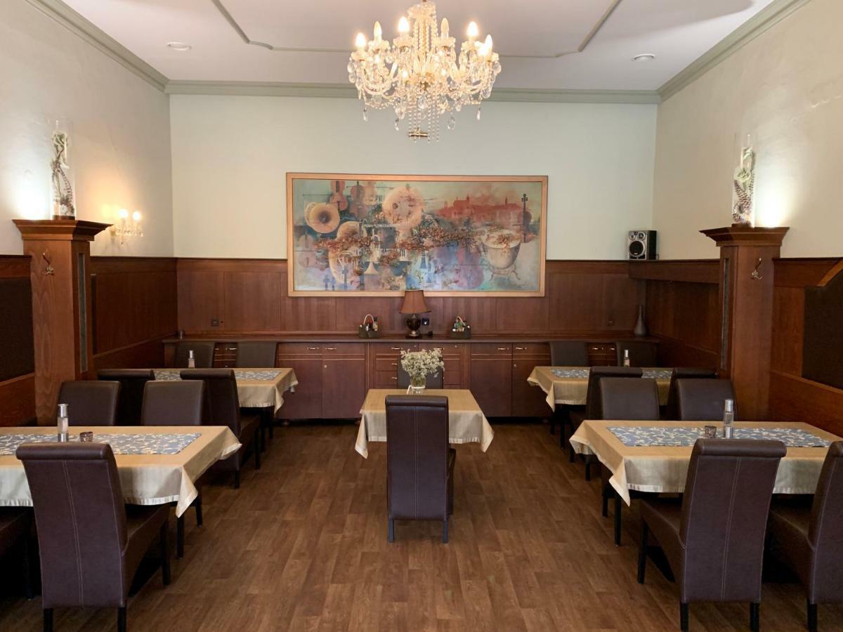Hotel Ruzek Границе Экстерьер фото